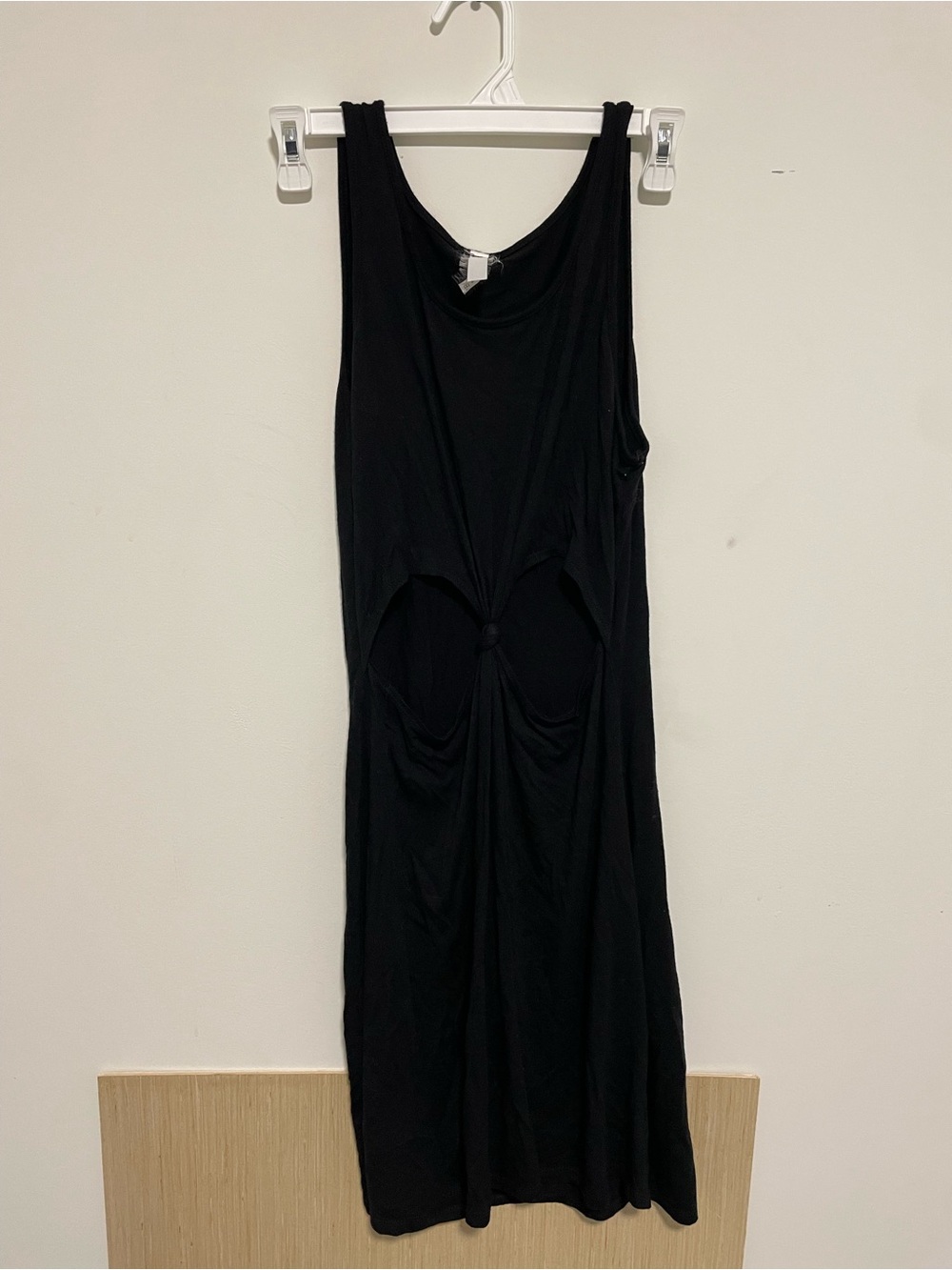 Sleeveless Black Backless Knot-Detail Dress